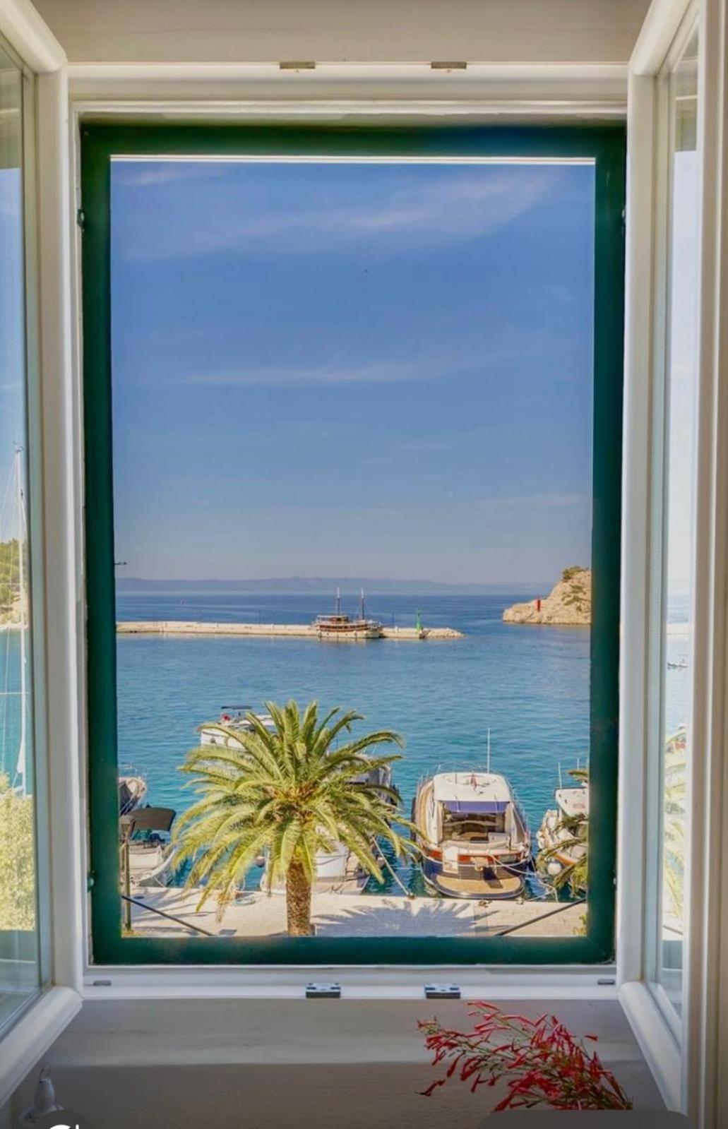 Newly And Modernly Renovated-studio Gilda-breathtaking Waterfront With Yacht Views Apartma